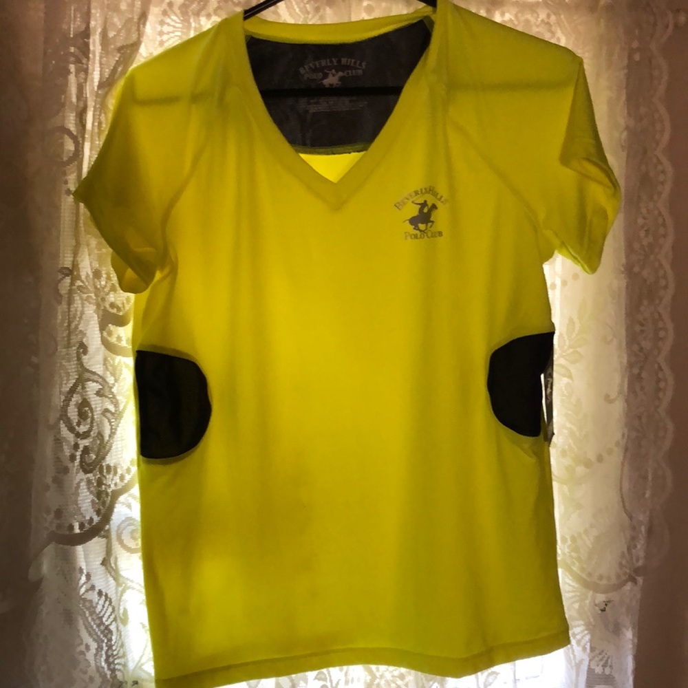 Athletic top
